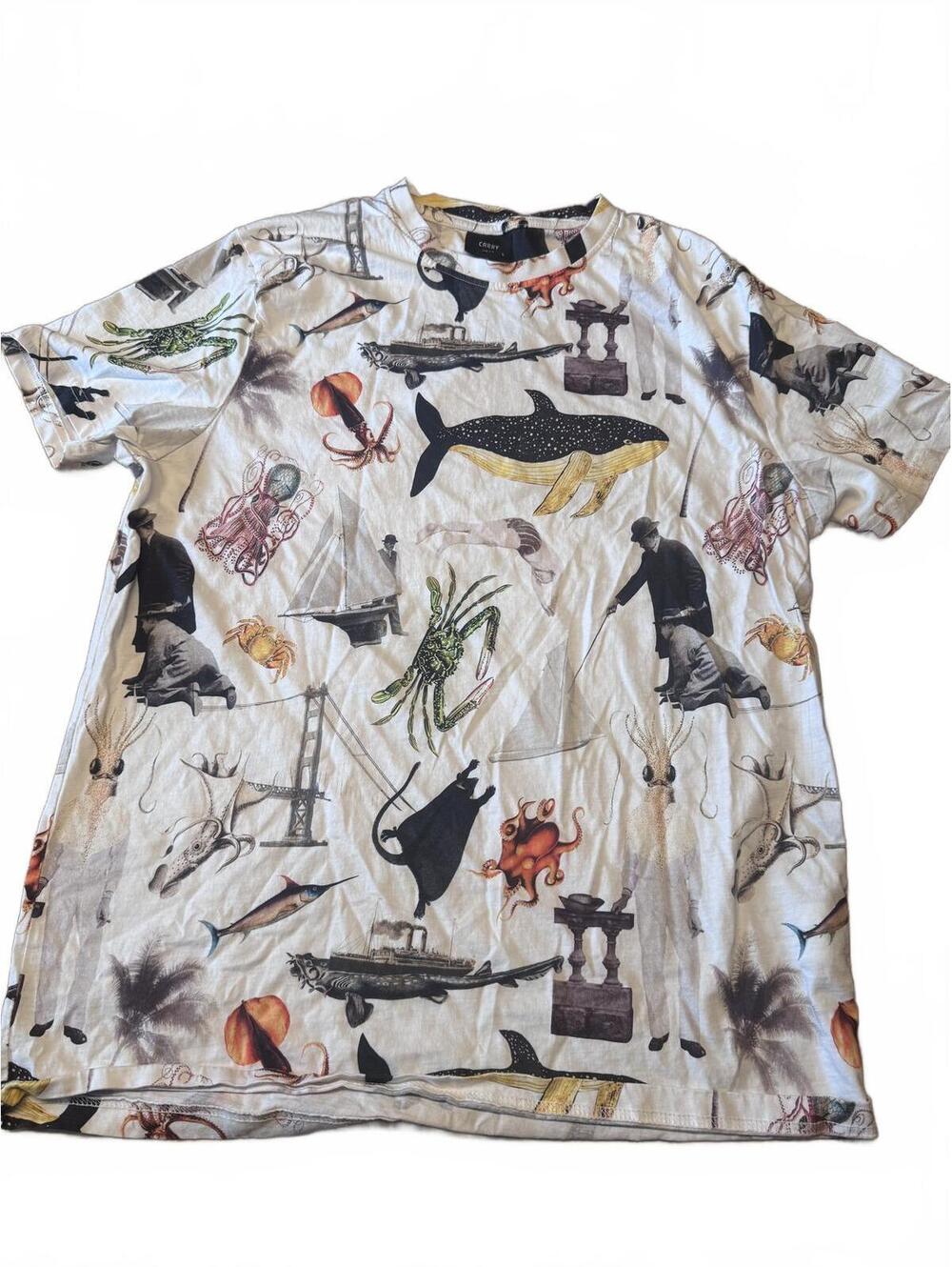 Carry L Men's All-Over Print Vintage Marine Life Collage T-Shirt